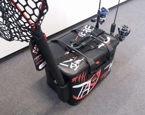 NOMURA NM80000200 Trout Bag 40LT Kamış Aparatlı PVC Malzeme Çantası 40x26x26cm