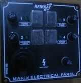 Remkay Sigorta Paneli Dikey 4 Lü Şarj Soketli Çakmaklı