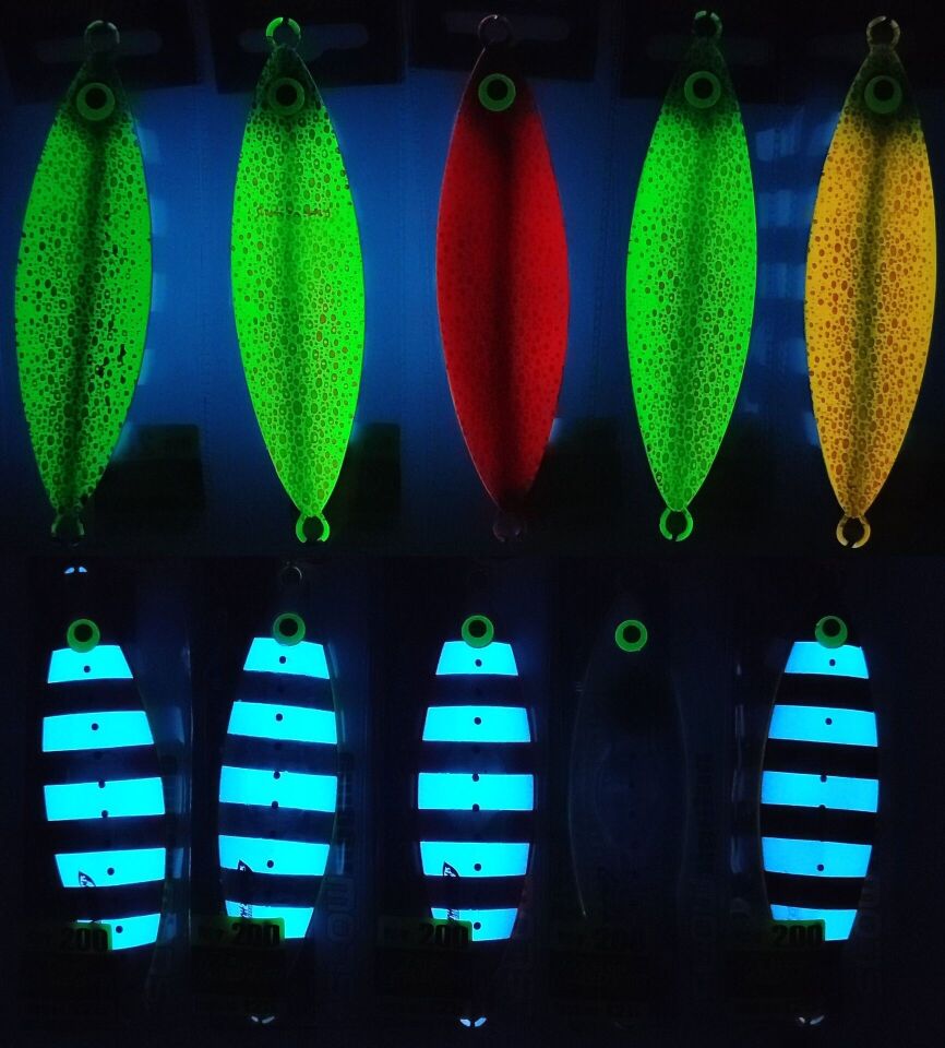 X Slow Wobbler Hunter 60 g Jig